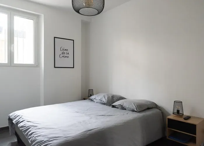 Spacious And Comfortable In 17th Διαμέρισμα